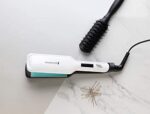 Remington Glätteisen breit Shine Therapy – Bild 5