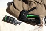 TOOLZILLA Handtacker - Nagelpistole für Polstermöbel, Holz, Drahtgitter, Kabel und DIY – Bild 5