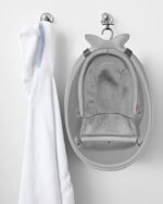 Skip Hop Moby Smart Sling 3-Stage Bathtub – Bild 15