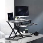 VIVO 32” Stehpult-Konverter mit höhenverstellbarem Aufsatz, Steh-Sitz-Arbeitsplatz für zwei Monitore und Laptop, mit breiter Tastaturablage – Bild 2