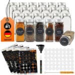 Cuccinara® Gewürzgläser Set mit Gewürzetiketten, Streueinsatz & weissem Kreidestift zum Beschriften der Etiketten I Silikon Trichter + Reinigungsbürste