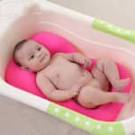 Moonvvin Baby-Badekissen – Schwebendes Design für Neugeborene