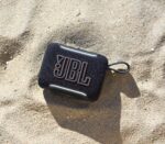 JBL Go 5 Ultraportabler Bluetooth-Lautsprecher – 10h Akkulaufzeit, IP68 wasserdicht – Bild 4